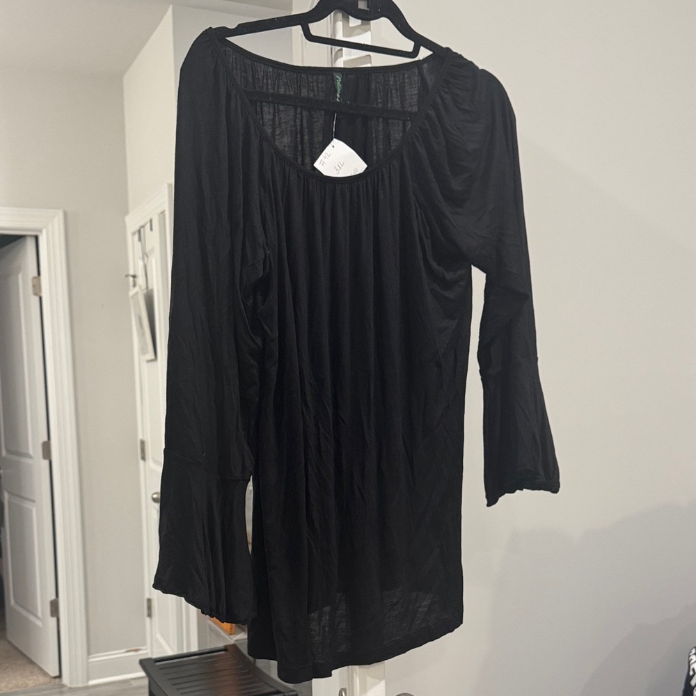 Black Long Sleeve Women's Top